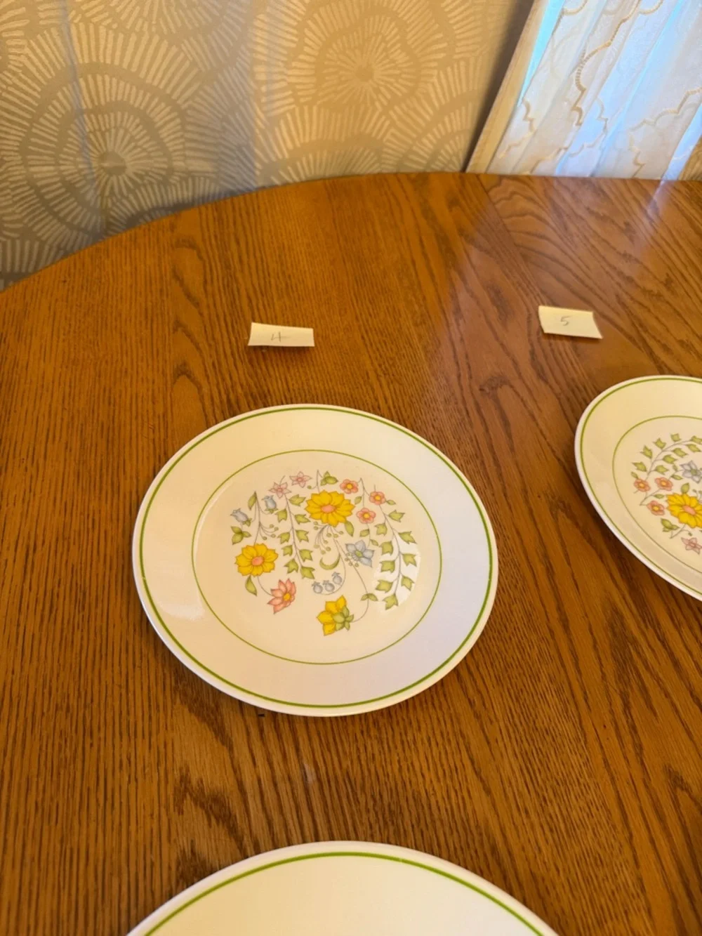 Vintage Corelle 3 Dinner Plates and 3 dessert plates Set - spring meadow - Picture 6 of 17